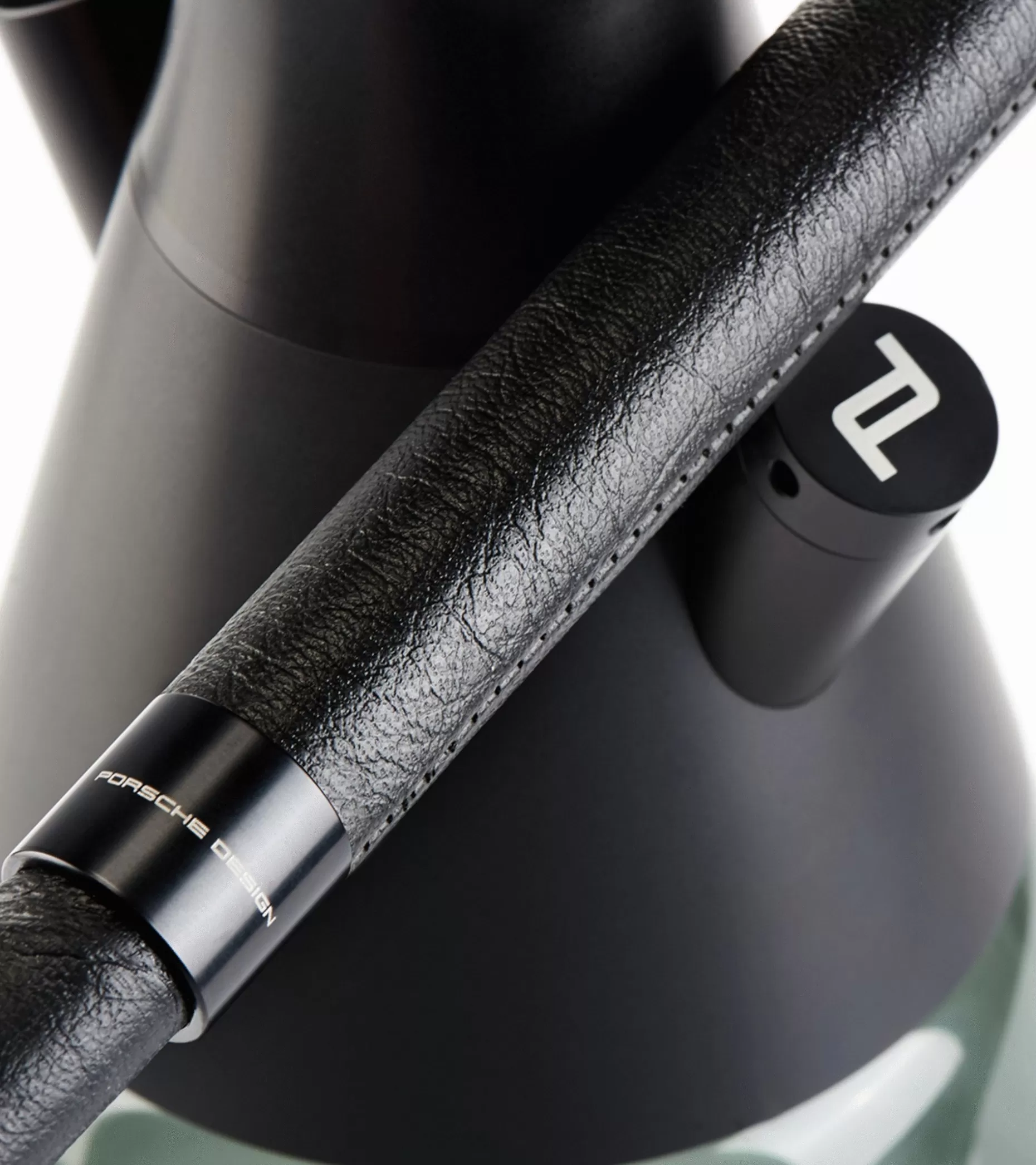 Porsche Design 2.1 Shisha> Shisha & Feuerzeuge